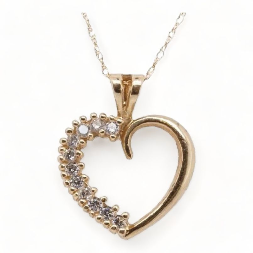 14K Gold Cubic Zirconia Heart Pendant Necklace