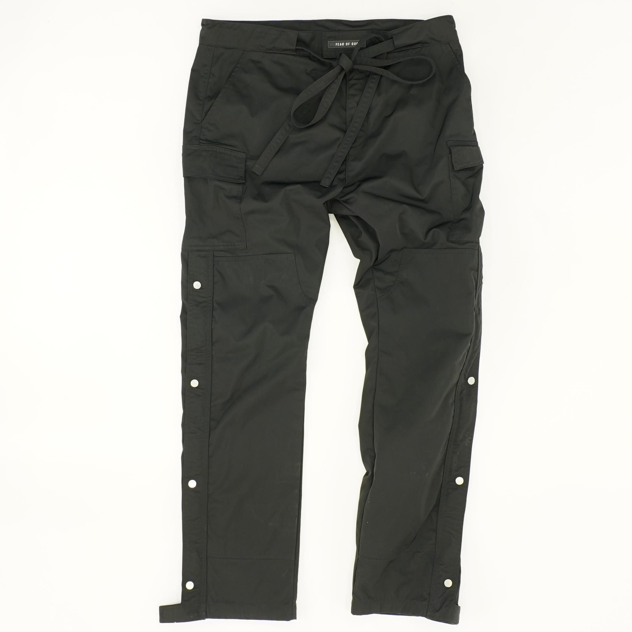 Black Solid Nylon Cargo Snap Pants – Unclaimed Baggage