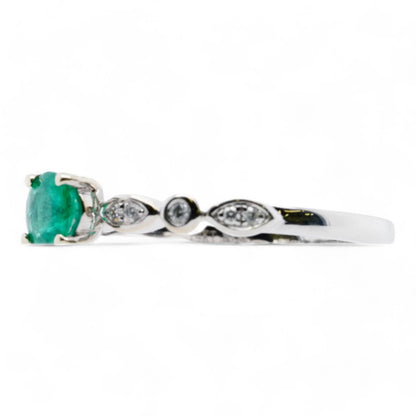 14K White Gold Round Emerald Cocktail Ring With Diamond Accents