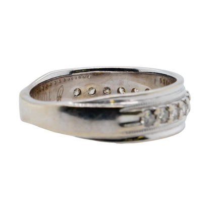 10K White Gold Round Diamond Band