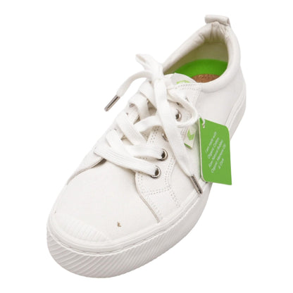 White Low Top Athletic Shoes