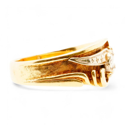 14K Gold Retro Design Diamond Band