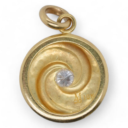 18K Gold Swirl Round Matte Finish Diamond Pendant