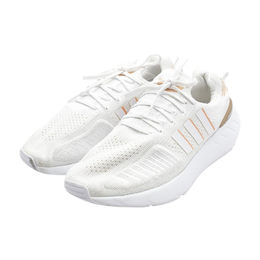 Swift Run White Low Top Athletic Shoes