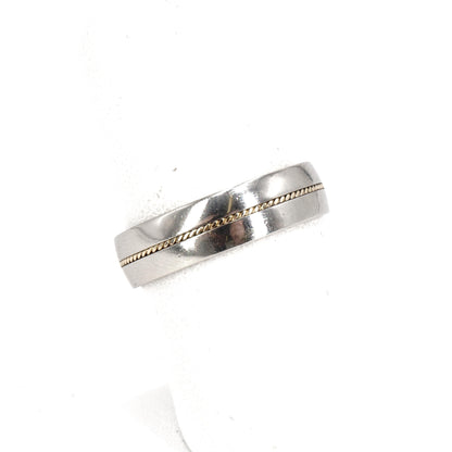 14K White Gold Plain Band With Inlaid Rope Center Band