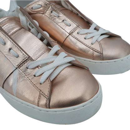 Rockstud VLTN Rose Gold Low Top Sneaker