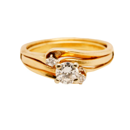 14K Gold Round Diamond Engagement Ring With Ring Guard