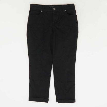 Black Solid Capri Pants