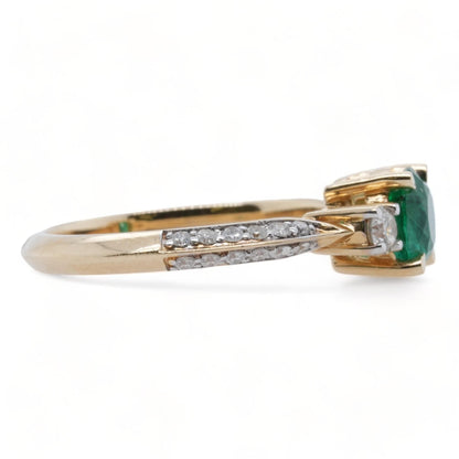 14K Gold Round Emerald Cocktail Ring With Diamond Side Stones