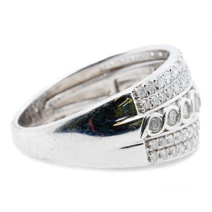 10K White Gold Round Diamond Row Band With Tapered Shank