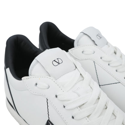 Retro Runner Maxi Stud Leather Sneakers