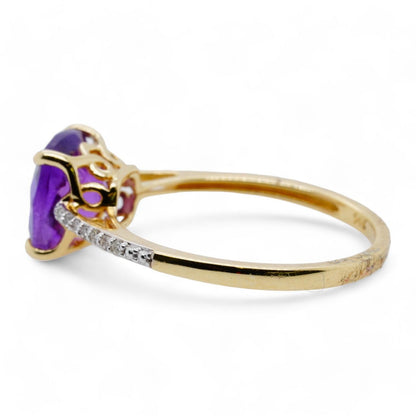 14K Gold Cushion Cut Amethyst With Diamond Accents Ring