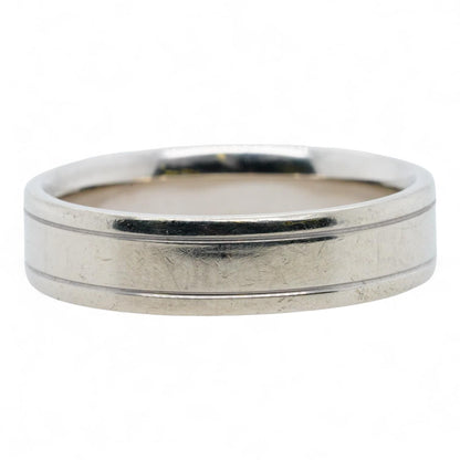 14K White Gold Comfort Fit Grooved Band