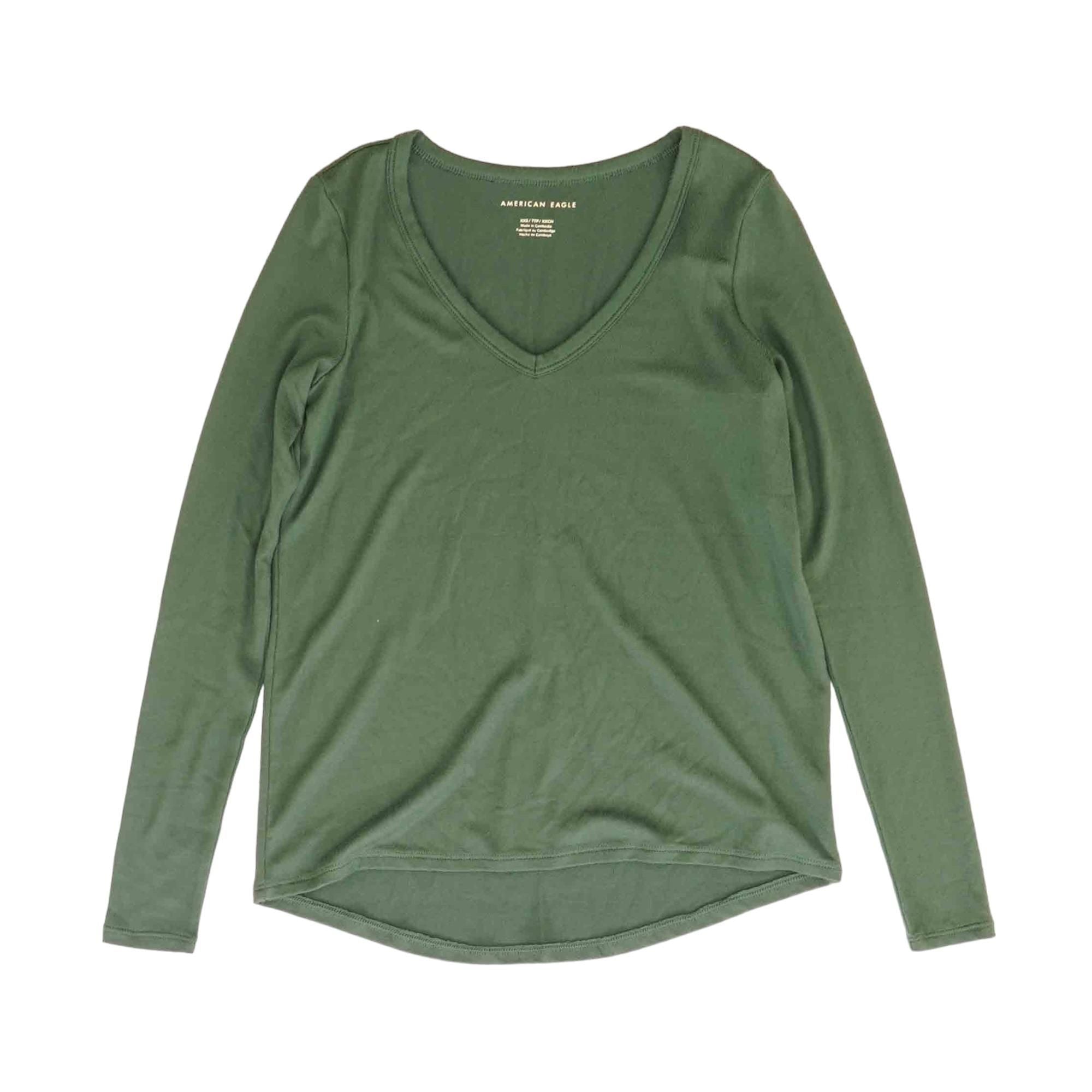 Green Solid V Neck Knit Top – Unclaimed Baggage