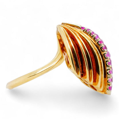 18K Gold Vintage Shield Shaped Ring with Ruby Accents Size - 6.5