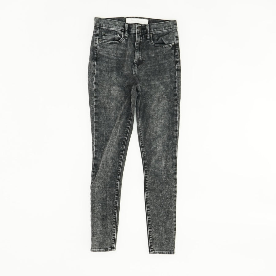 Reclaimed Vintage Inspired The '90 skinny jeans in red
