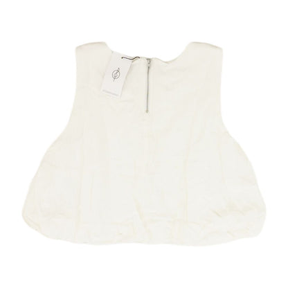 White Solid Sleeveless Blouse