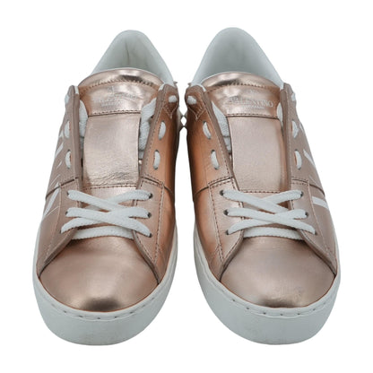 Rockstud VLTN Rose Gold Low Top Sneaker