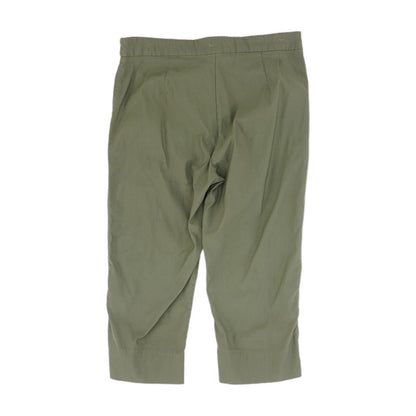 Green Solid Capri Pants