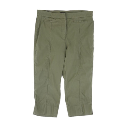 Green Solid Capri Pants